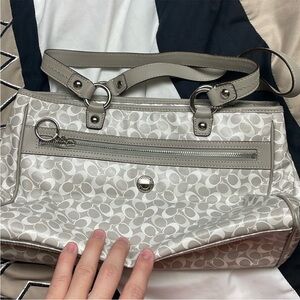 Women’s coach bag